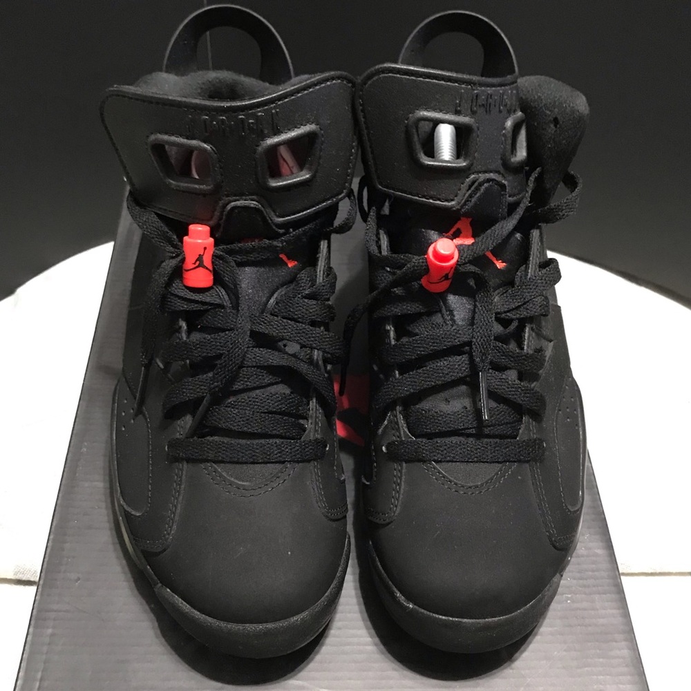 ❌SOLD❌ Nike Air Jordan Retro VI “Infrared”